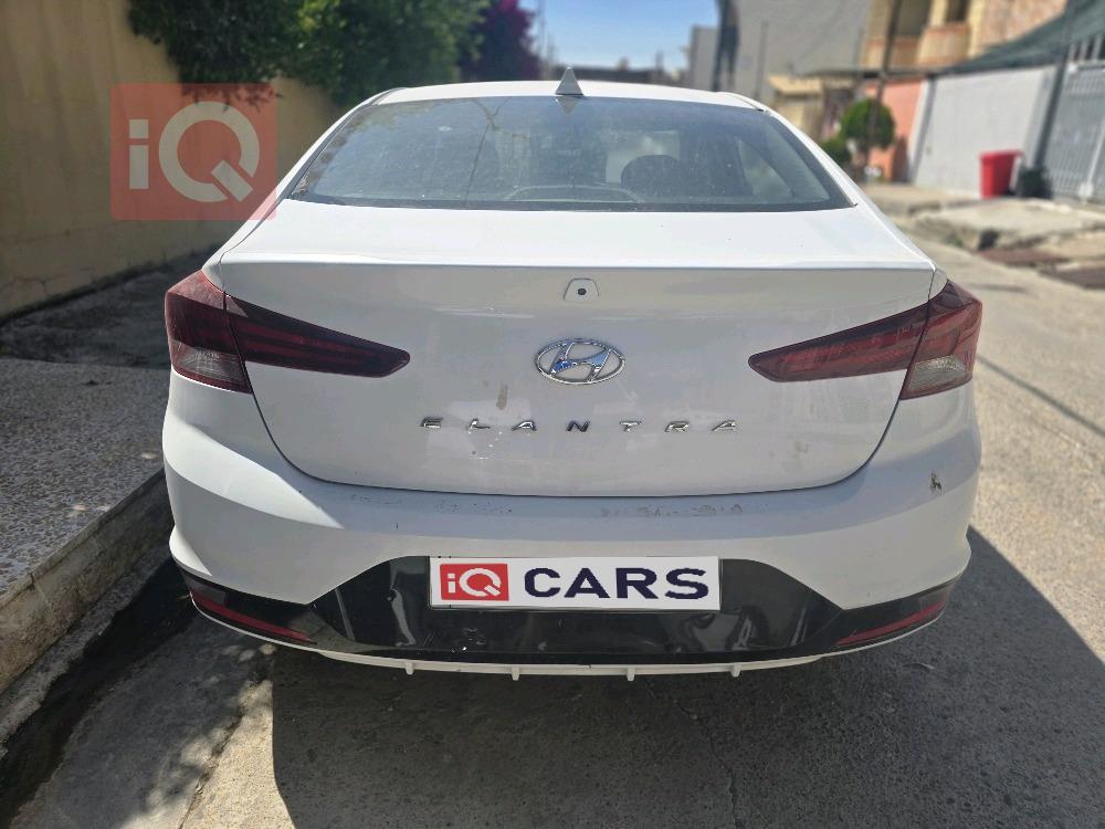 هيونداي النترا